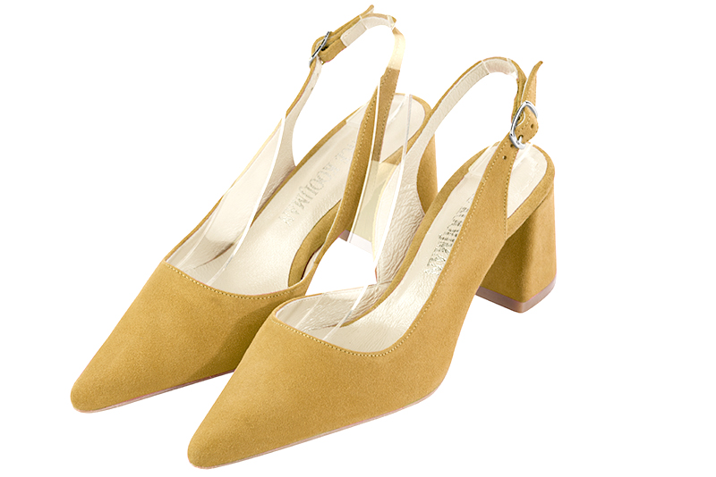 Mustard yellow women's slingback shoes. Pointed toe. Medium flare heels. Front view - Florence KOOIJMAN